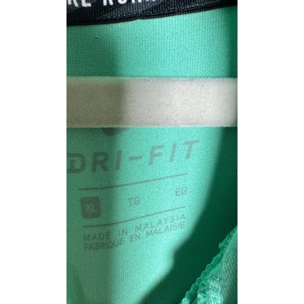 Nike Dri-FIT Running Hoodie Womens XL Mint Green Long Sleeve Pullover Reflective